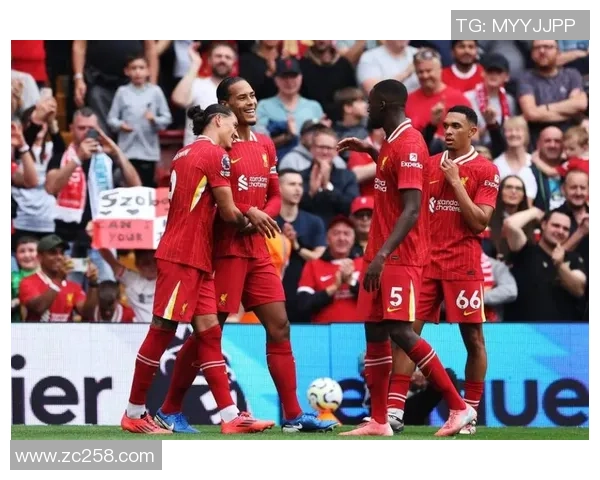 西甲赛场风云再起那不勒斯大胜利物浦引发点球争议